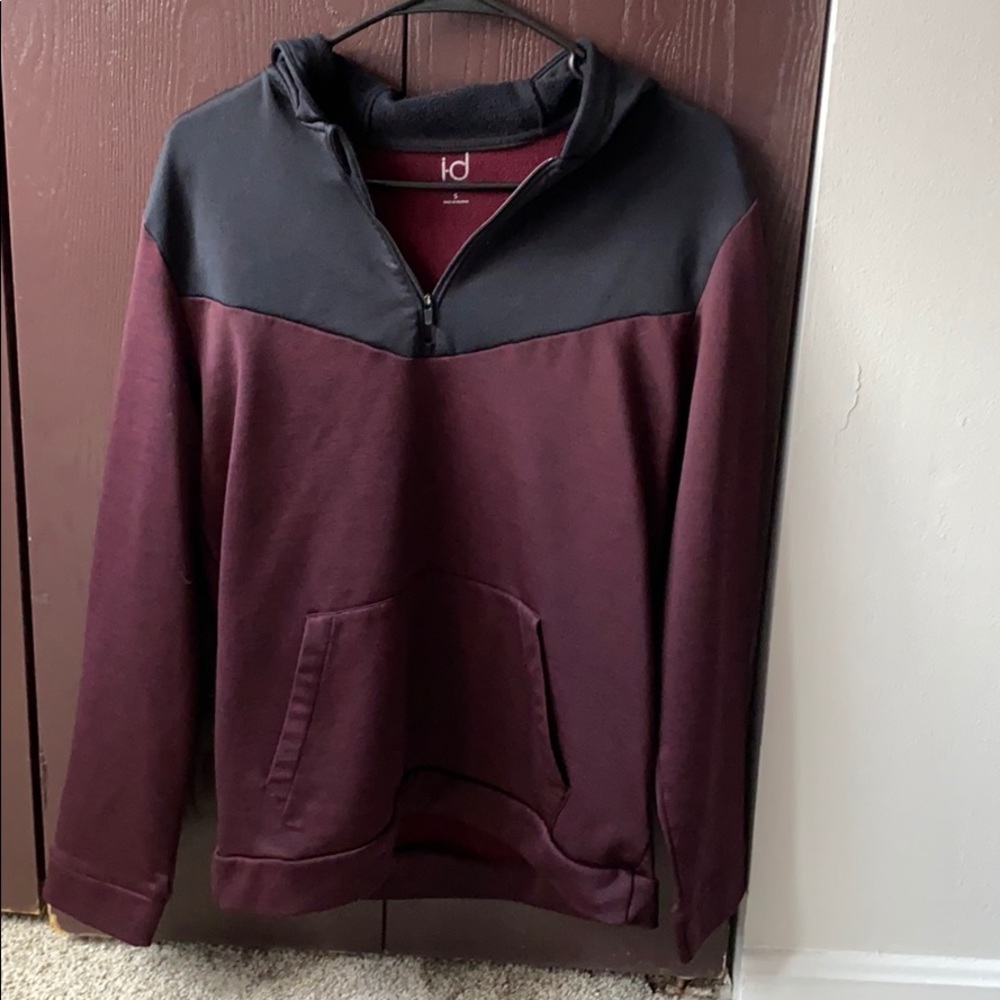 Men’s small ideology half zip sweater